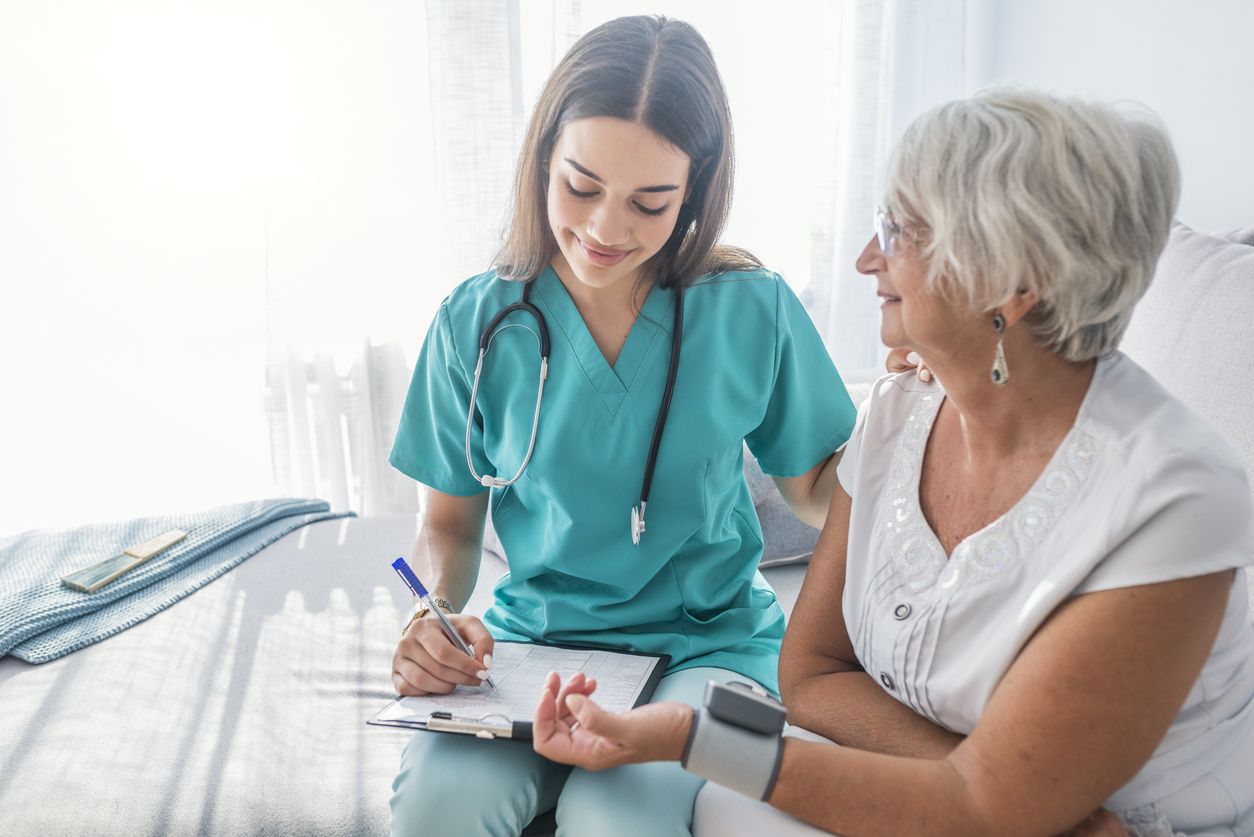 ¿Cómo bajan los médicos la presión arterial alta?